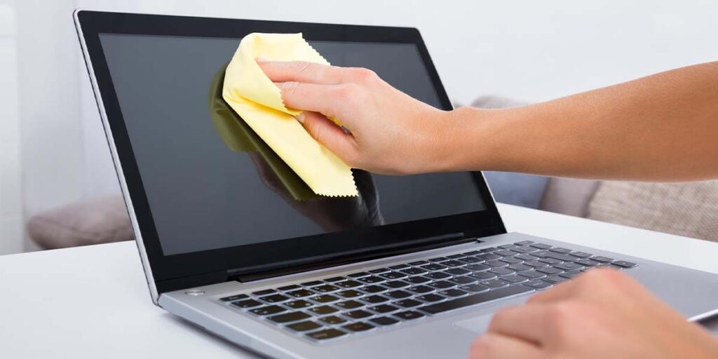 How to Clean your MacBook and MacBook Pro